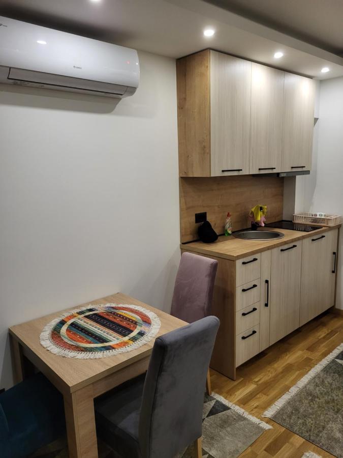 Lux Apartmani Bajova Cetinje Eksteriør bilde
