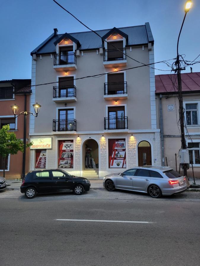 Lux Apartmani Bajova Cetinje Eksteriør bilde