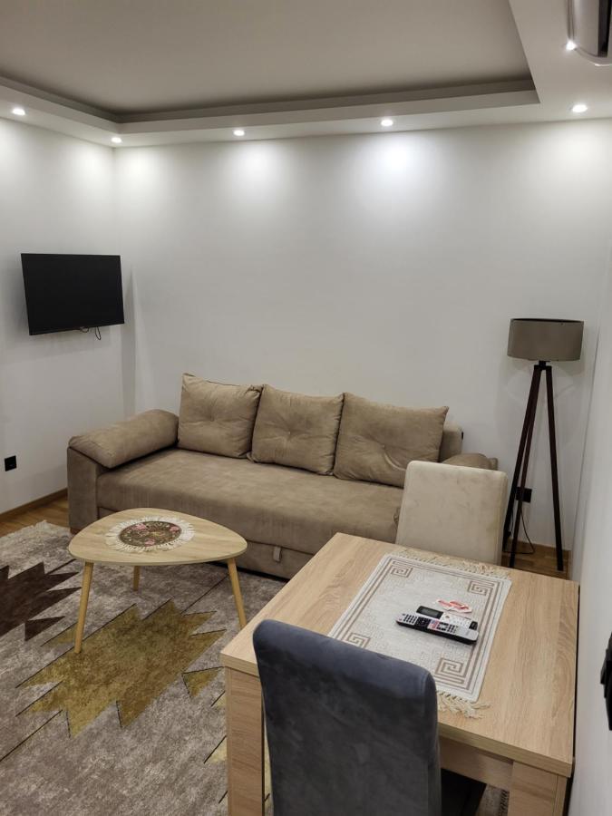 Lux Apartmani Bajova Cetinje Eksteriør bilde